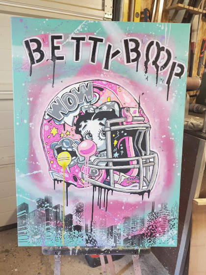 Betty Boop « Urban Pink – L'Âme de la Ville »